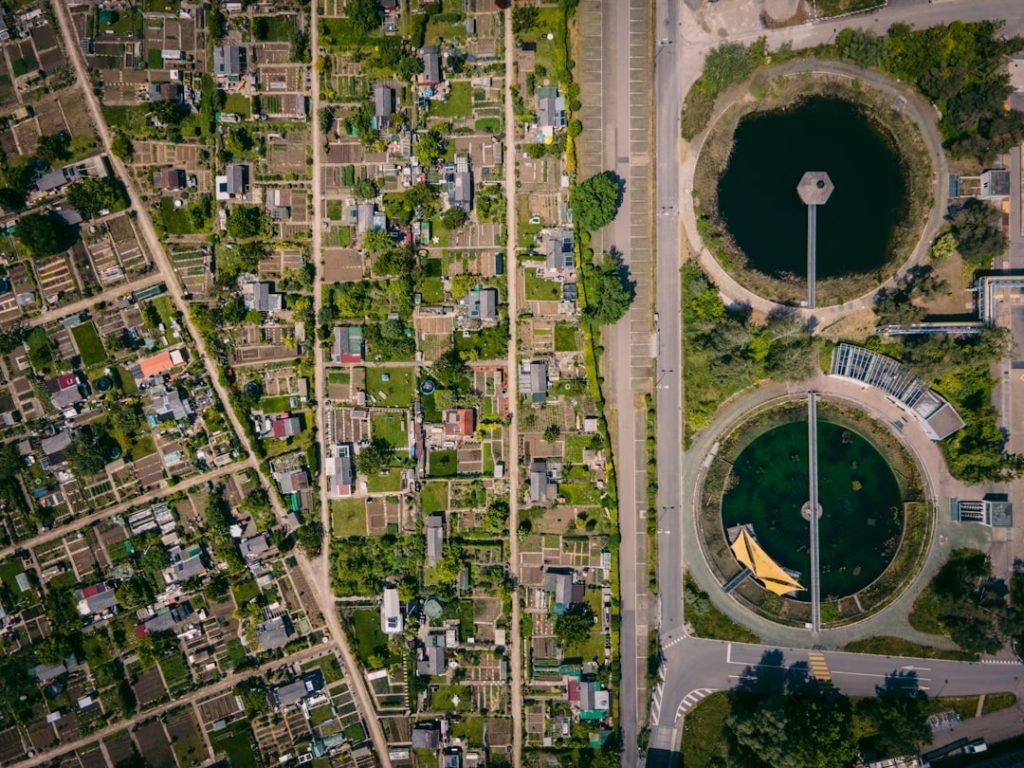 aerial-view-of-city-buildings-during-daytime-oz-gl9x01fs